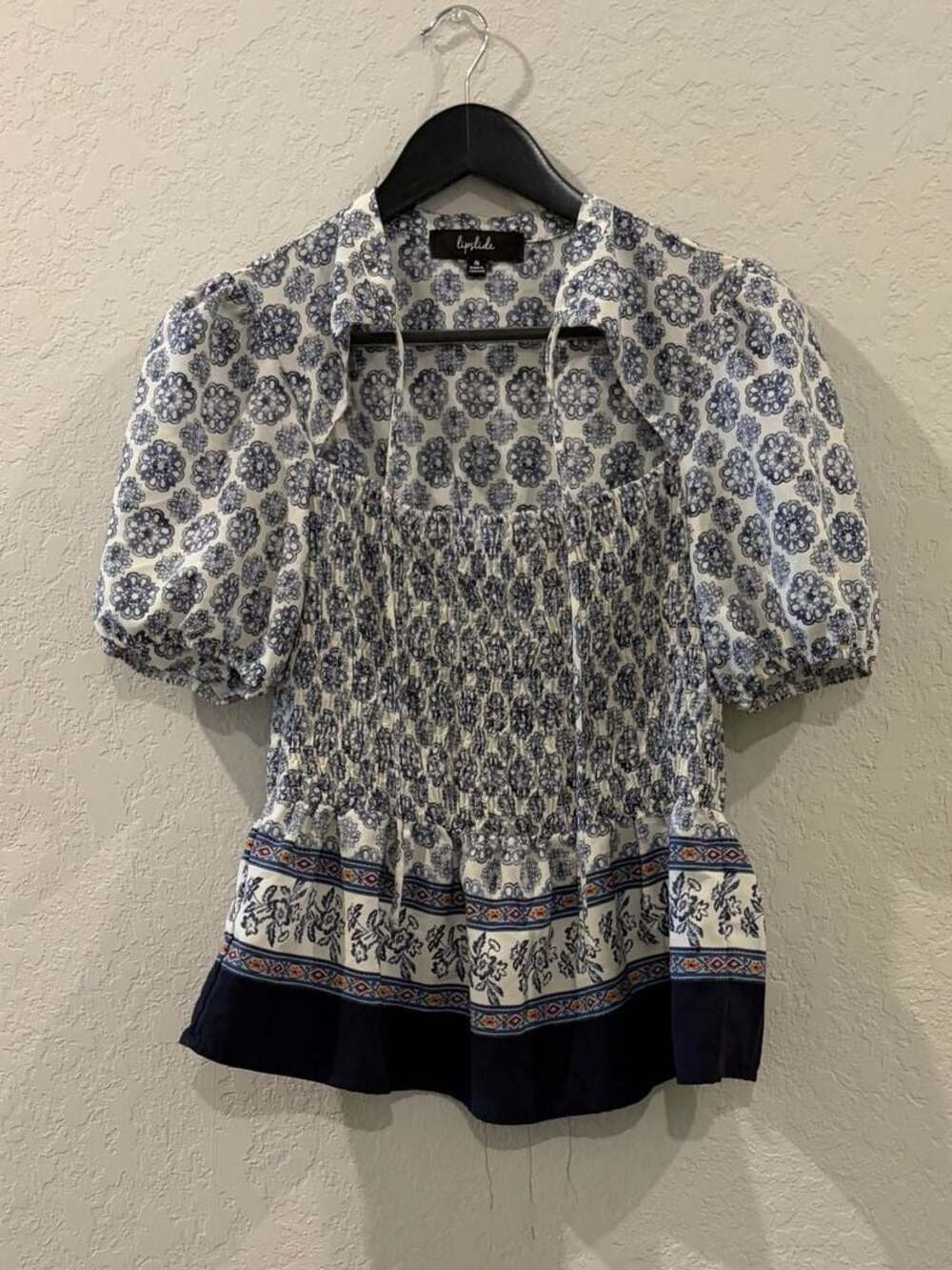 Lipslide Blouse